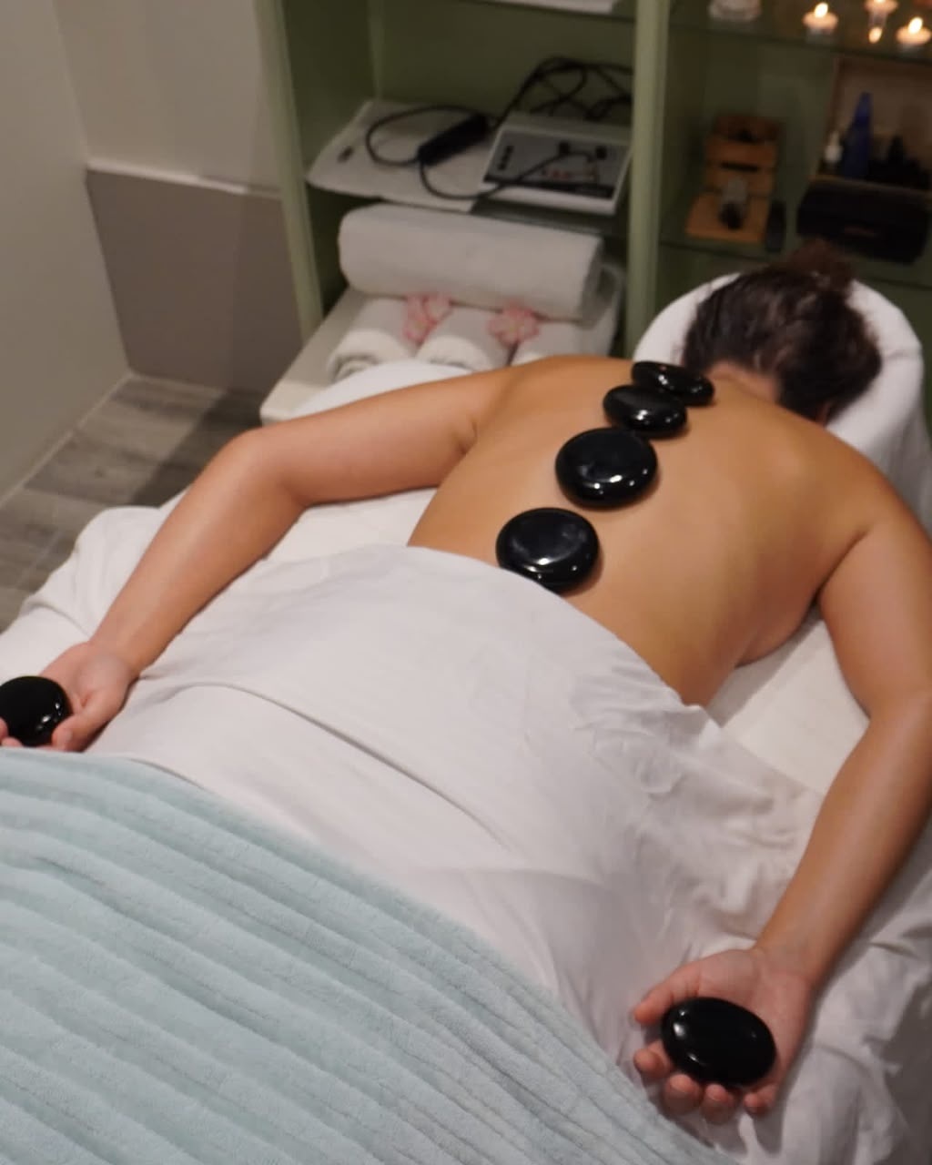 Masaje Piedras Calientes